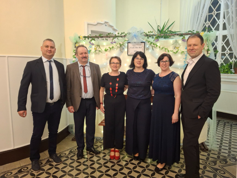 Szakmaiság és barátság határok nélkül!